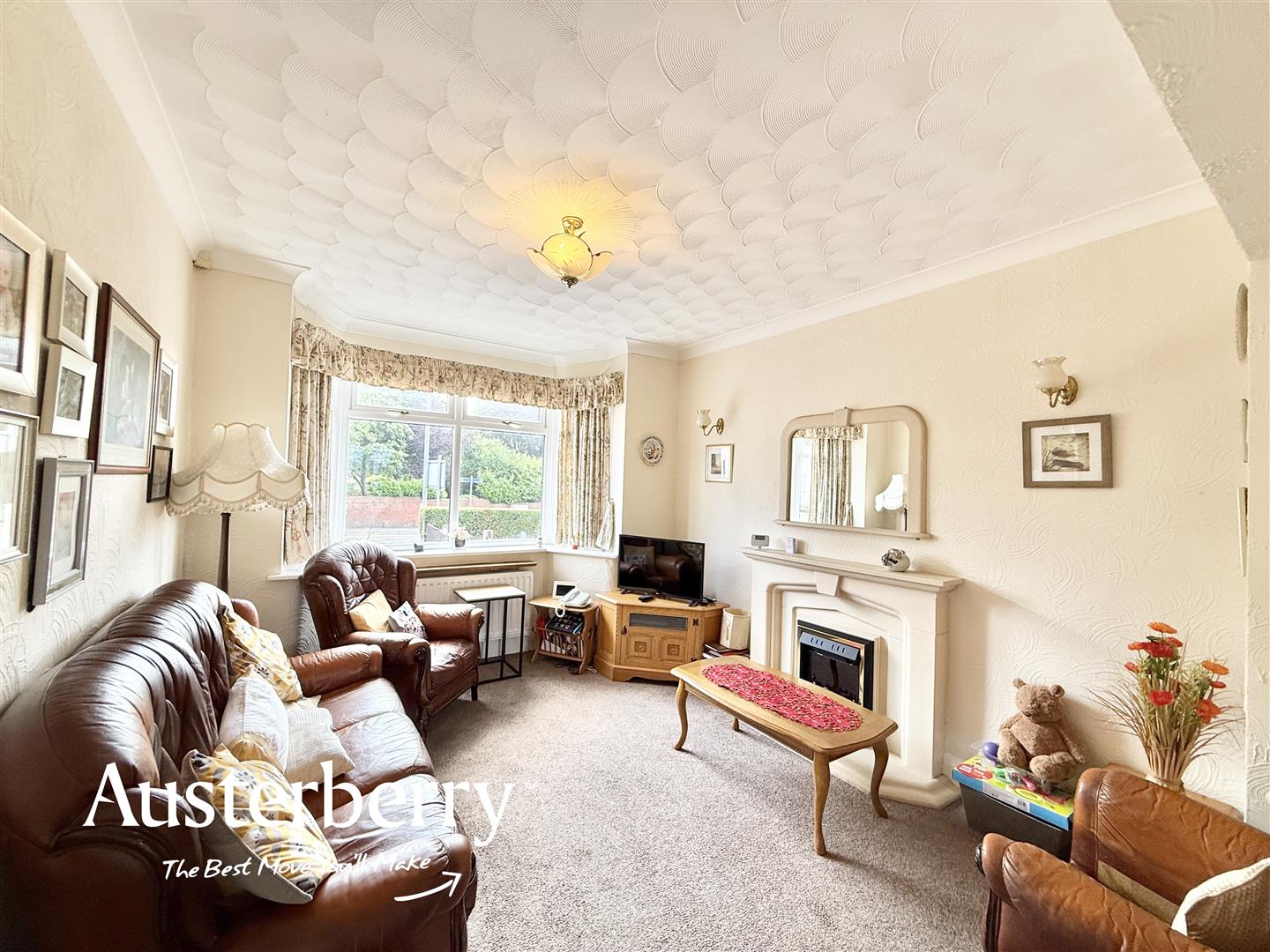 3 bed property in Blurton Road, Stoke-On-Trent